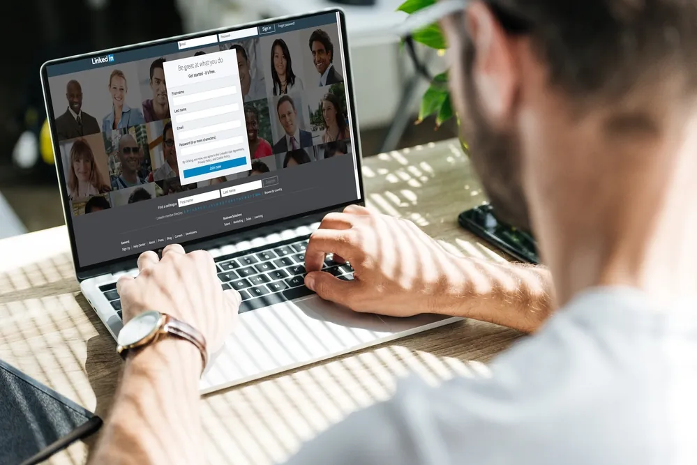 la publicidad en Linkedin